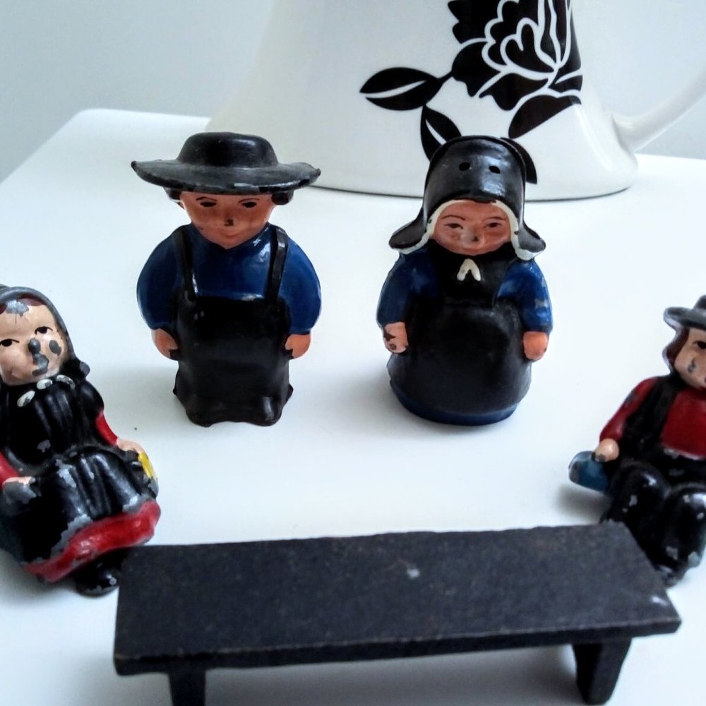 Vintage Cast Iron Amish Boy Girl Salt Pepper Shake